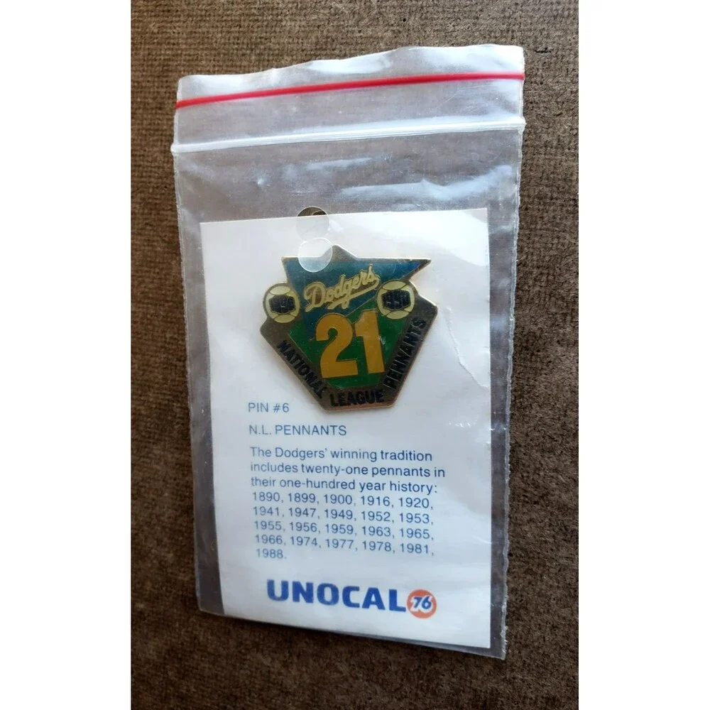 Vintage UNOCAL '76 GOLD PIN #6 1990 LOS ANGELES DODGERS 21 N.L PENNANTS Baseball